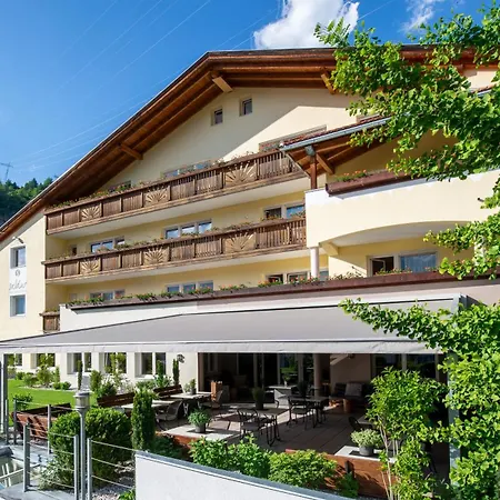 Saldur Small Active Hotel 4*