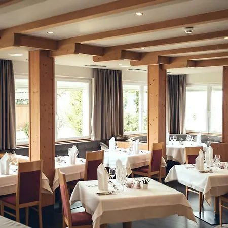 Saldur Small Active Hotel